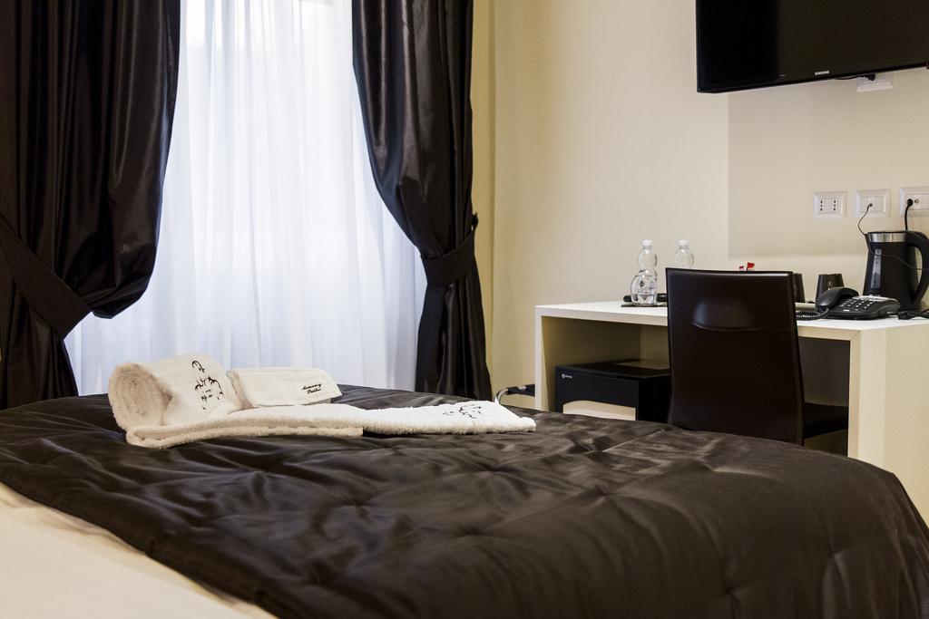 Vatican Armony Suites Rom Zimmer foto